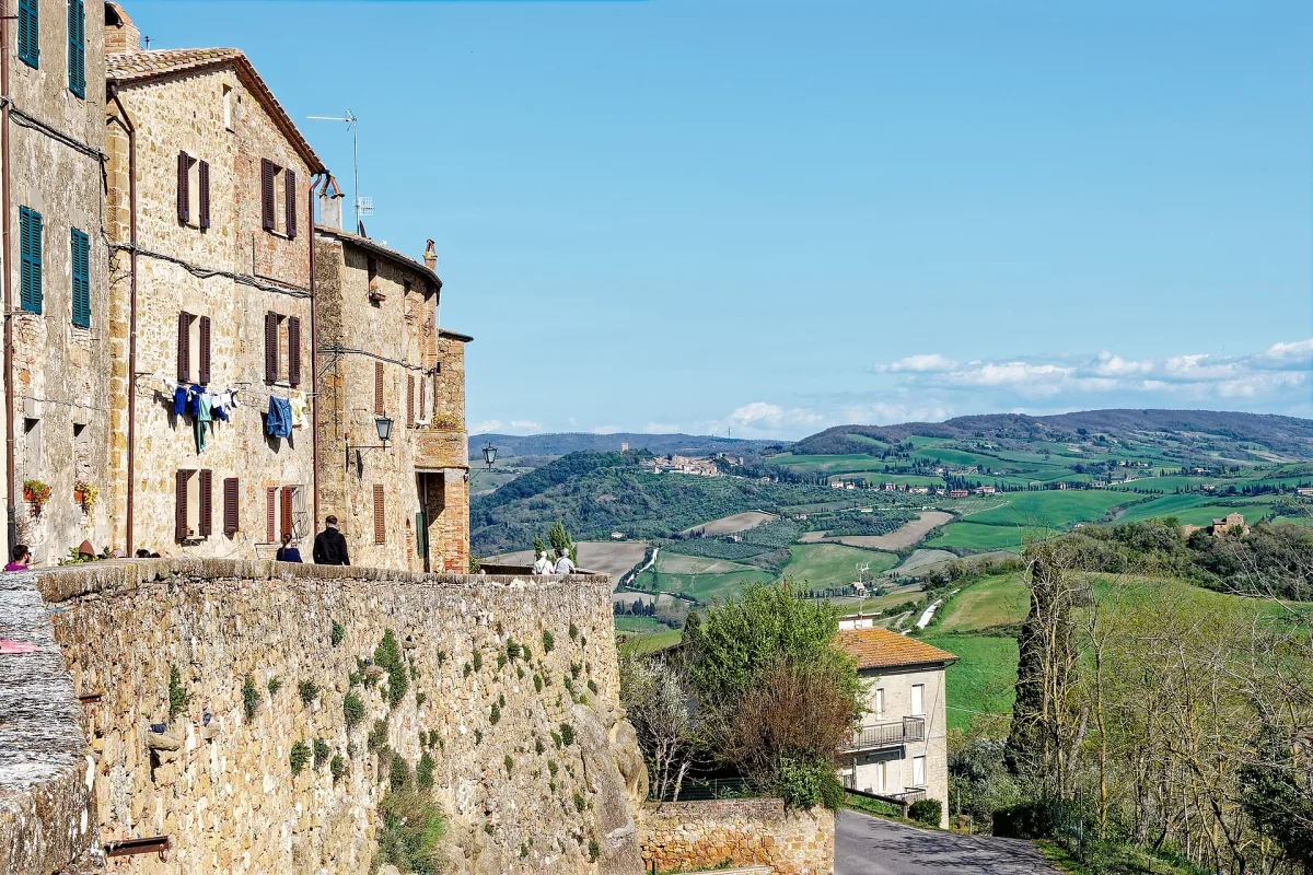 Pienza, il borgo romantico in Toscana: idee per una fuga di coppia